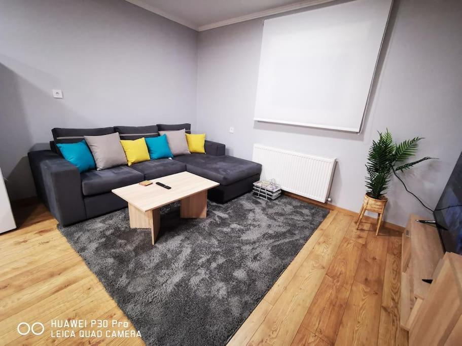 Θα Νιώθετε Σαν Στο Σπίτι Σας! Apartment Komotini Exterior photo