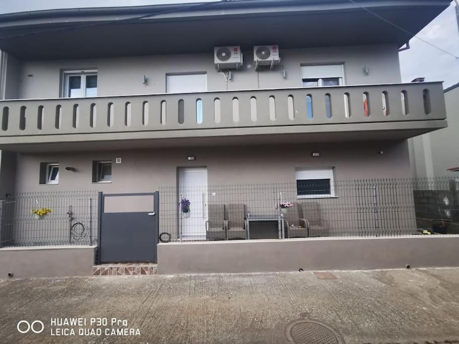 Θα Νιώθετε Σαν Στο Σπίτι Σας! Apartment Komotini Exterior photo