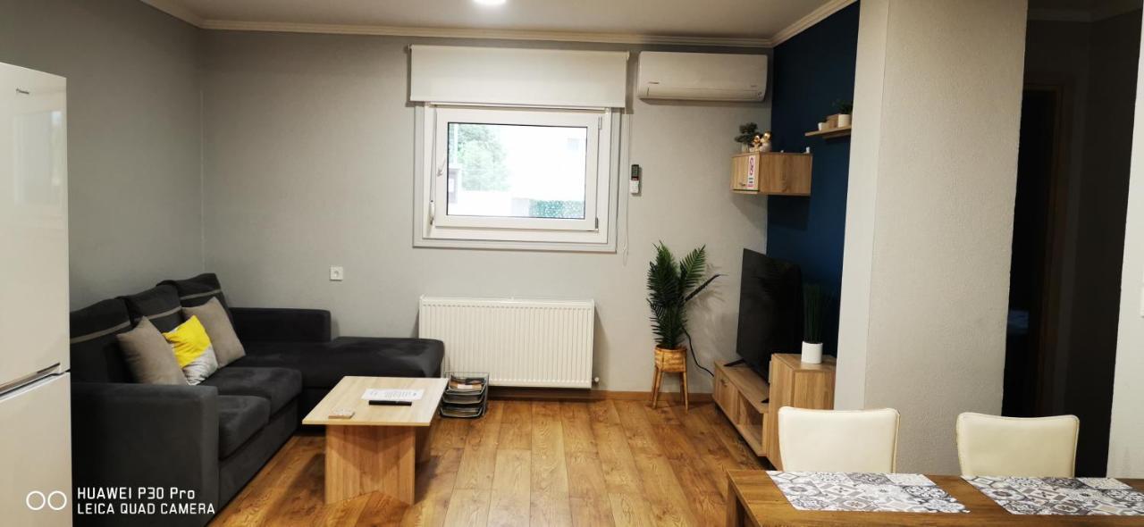 Θα Νιώθετε Σαν Στο Σπίτι Σας! Apartment Komotini Exterior photo