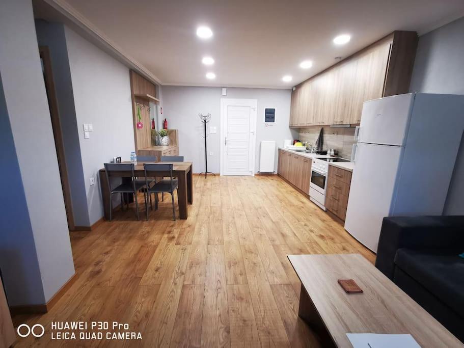 Θα Νιώθετε Σαν Στο Σπίτι Σας! Apartment Komotini Exterior photo